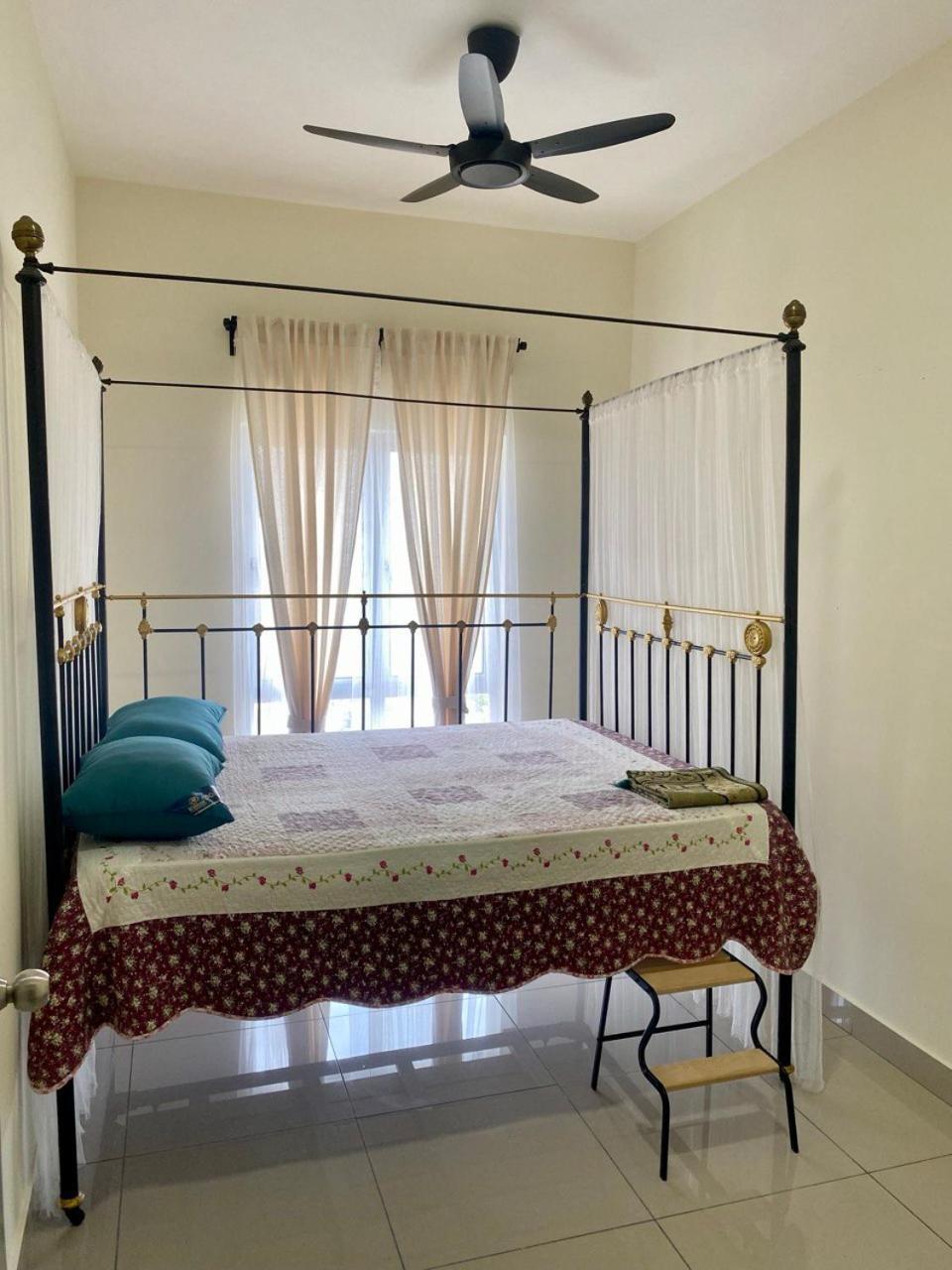 Tiny Sweet Apartment *